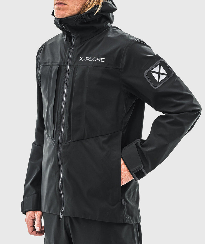 front view of the Open Ocean Jacket in black